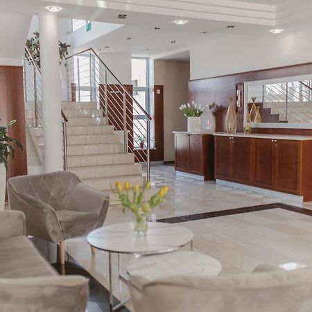 Hotel I Restauracja Borowianka Ostrow Wielkopolski Ngoại thất bức ảnh