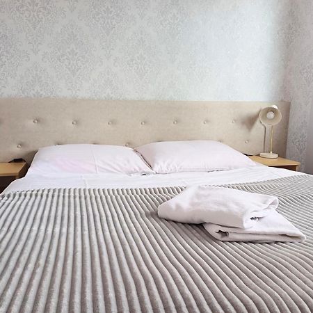 Hotel I Restauracja Borowianka Ostrow Wielkopolski Ngoại thất bức ảnh