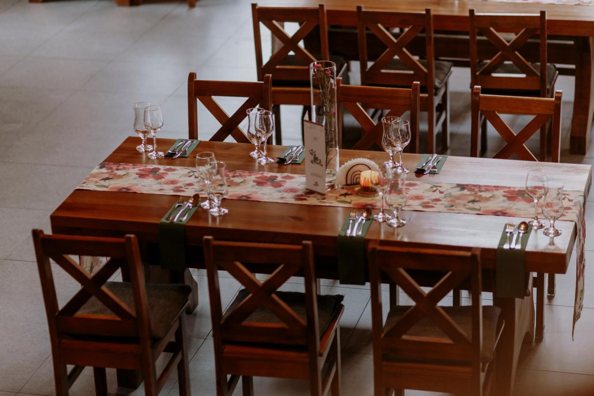 Hotel I Restauracja Borowianka Ostrow Wielkopolski Ngoại thất bức ảnh