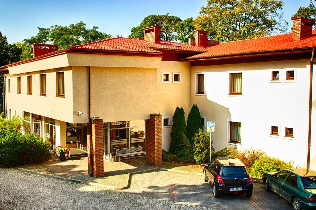 Hotel I Restauracja Borowianka Ostrow Wielkopolski Ngoại thất bức ảnh